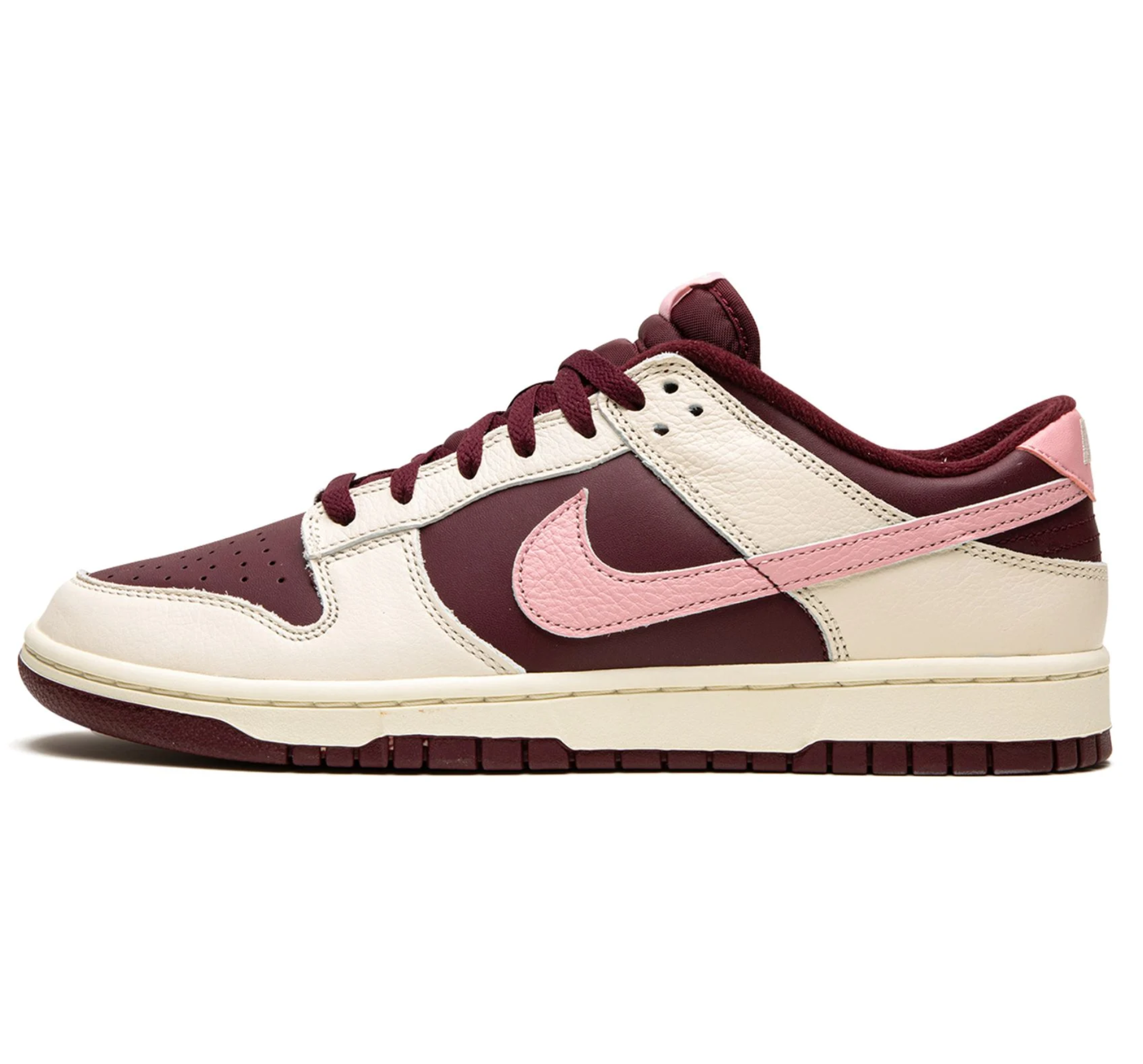 Nike Dunk Low Retro "Valentine's Day