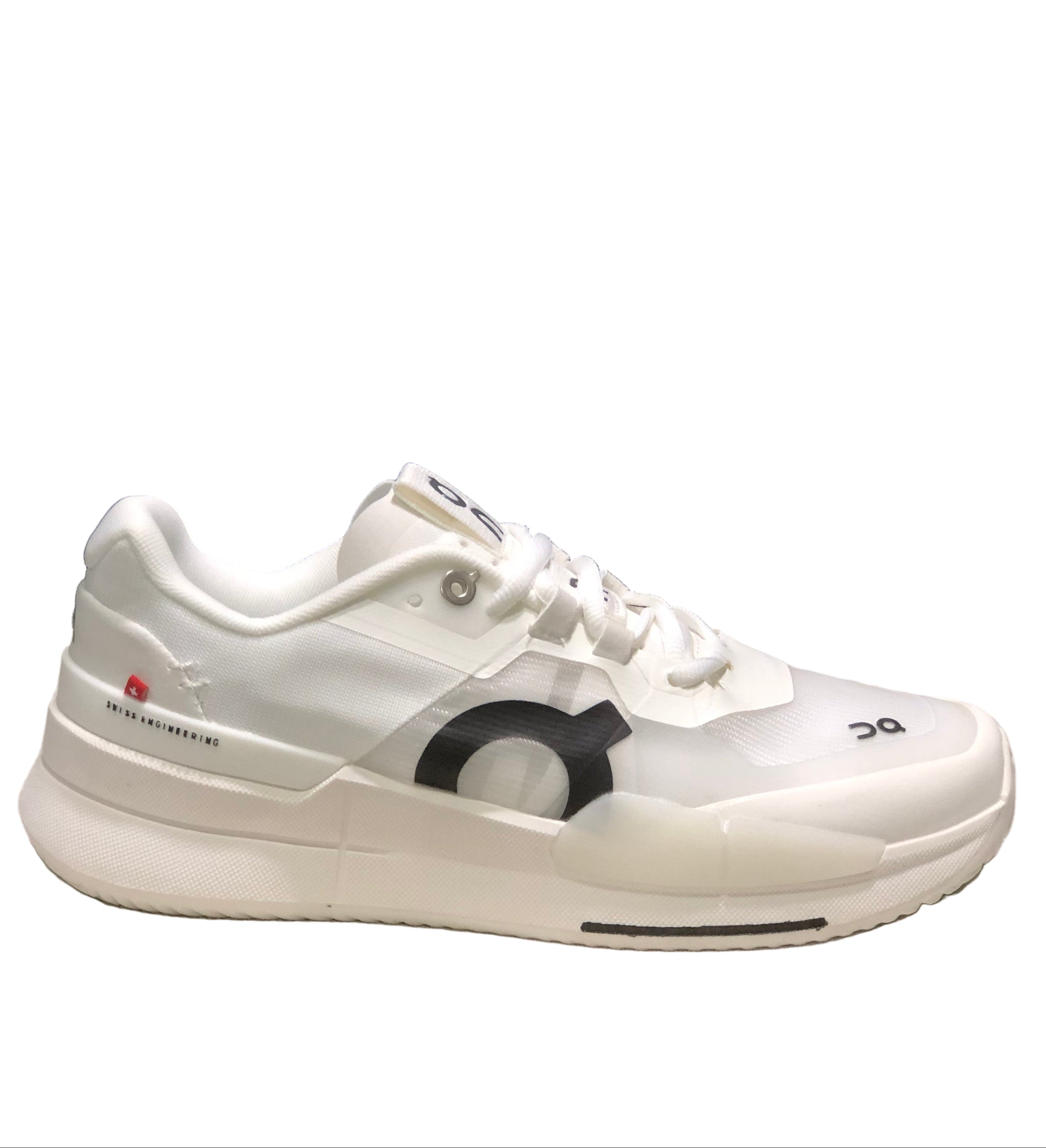 ON THE ROGER PRO 2 | WHITE