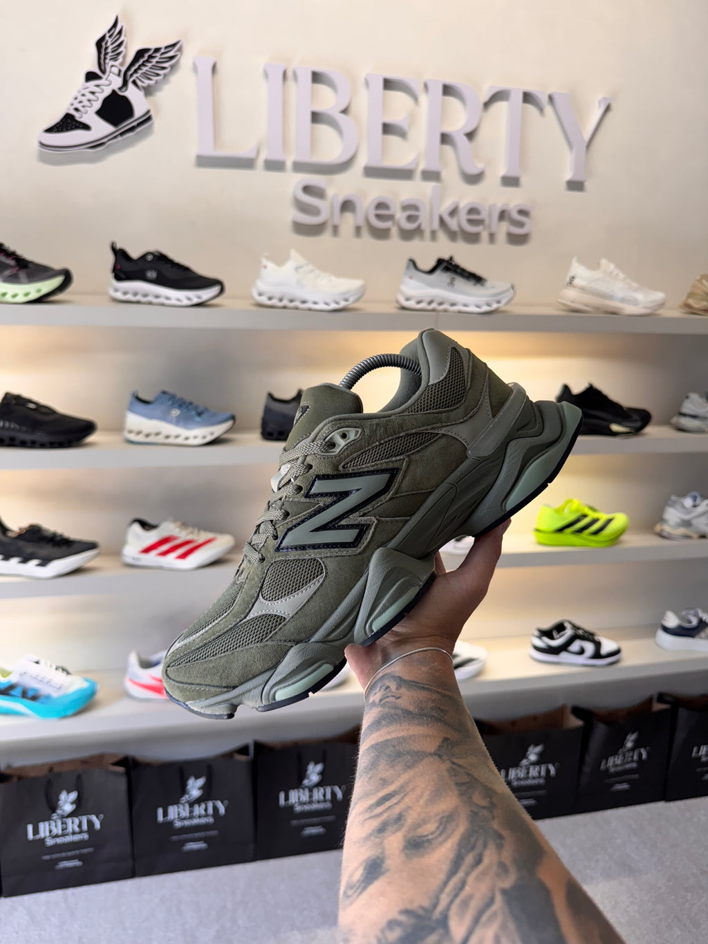 New Balance 9060 Military Green