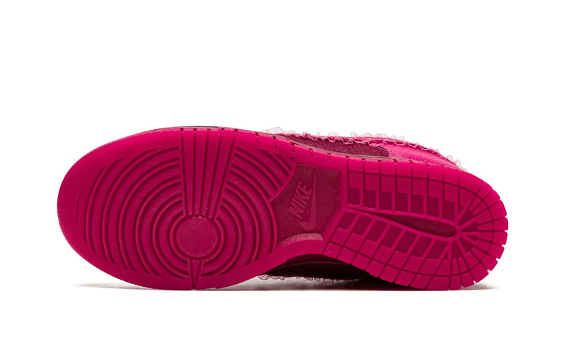 Dunk Low "Valentine’s Day"