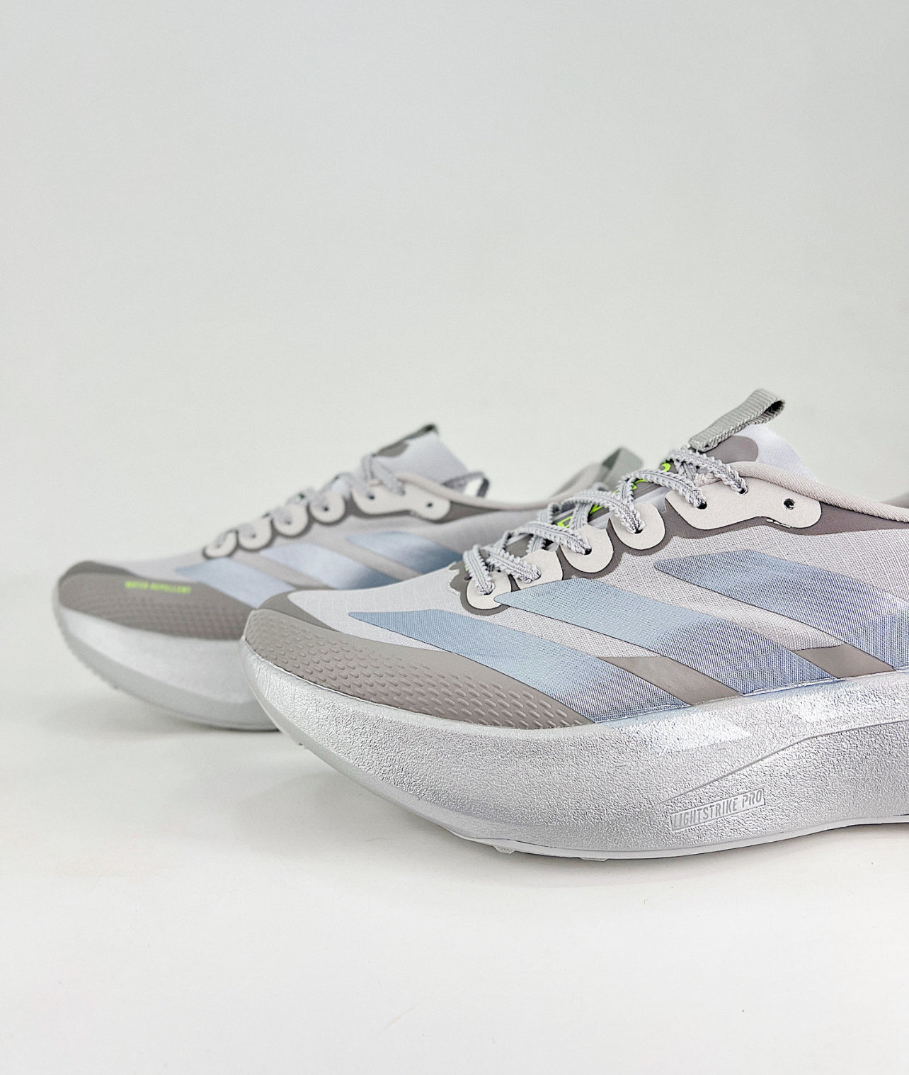 Adidas Adizero EVO SL ATR - Prata/Cinza/Bege