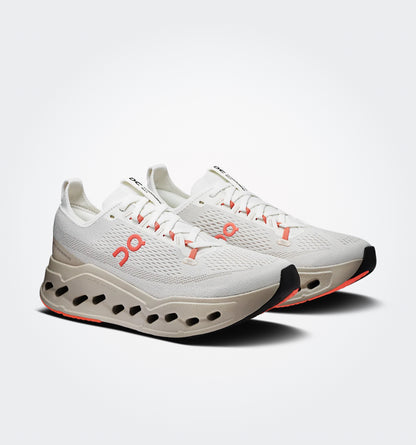 On Cloudsurfer Max “Ivory | Salmon” (Pronta Entrega)