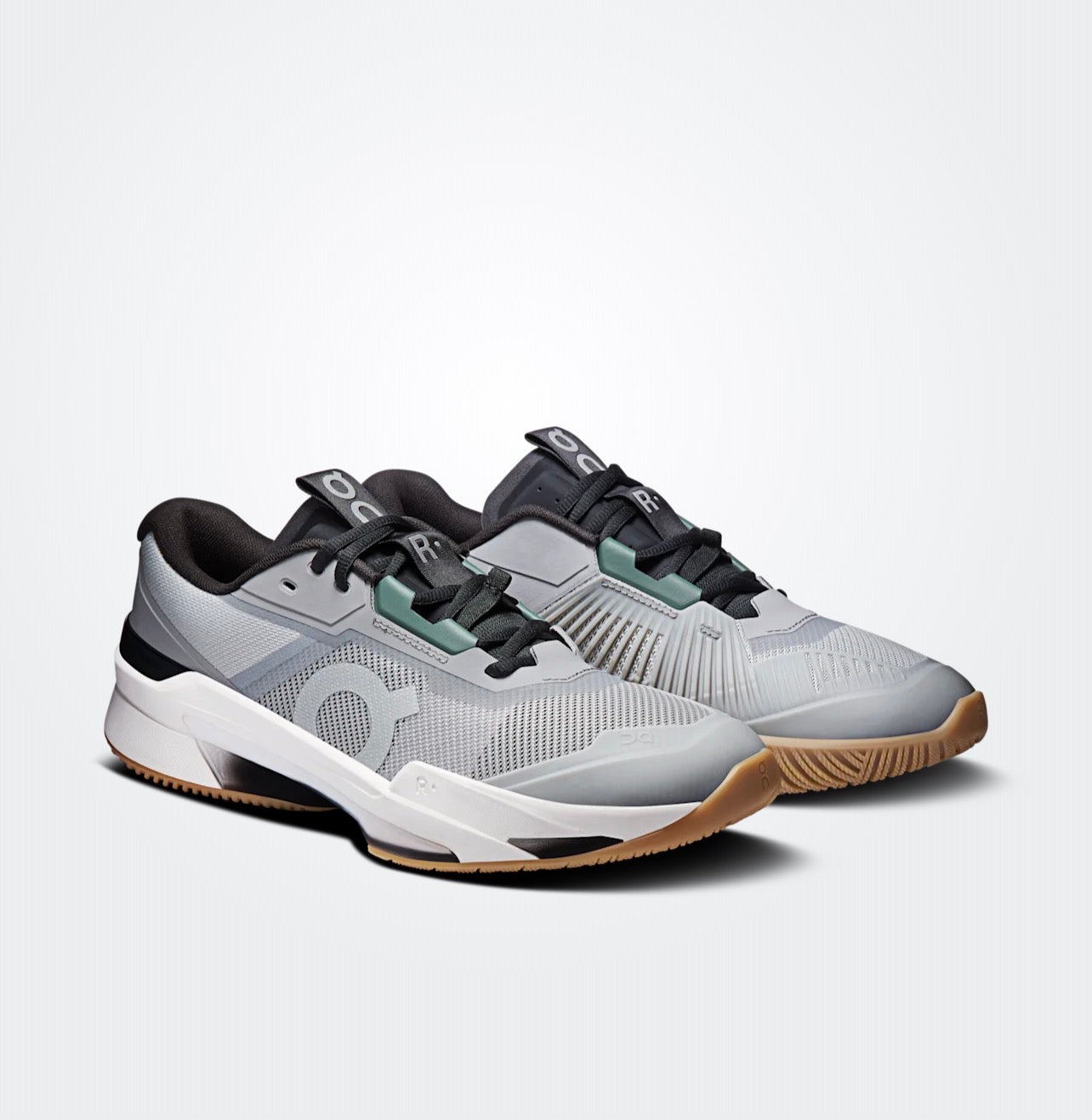 ON THE ROGER PRO FIRE        Glacier | Black