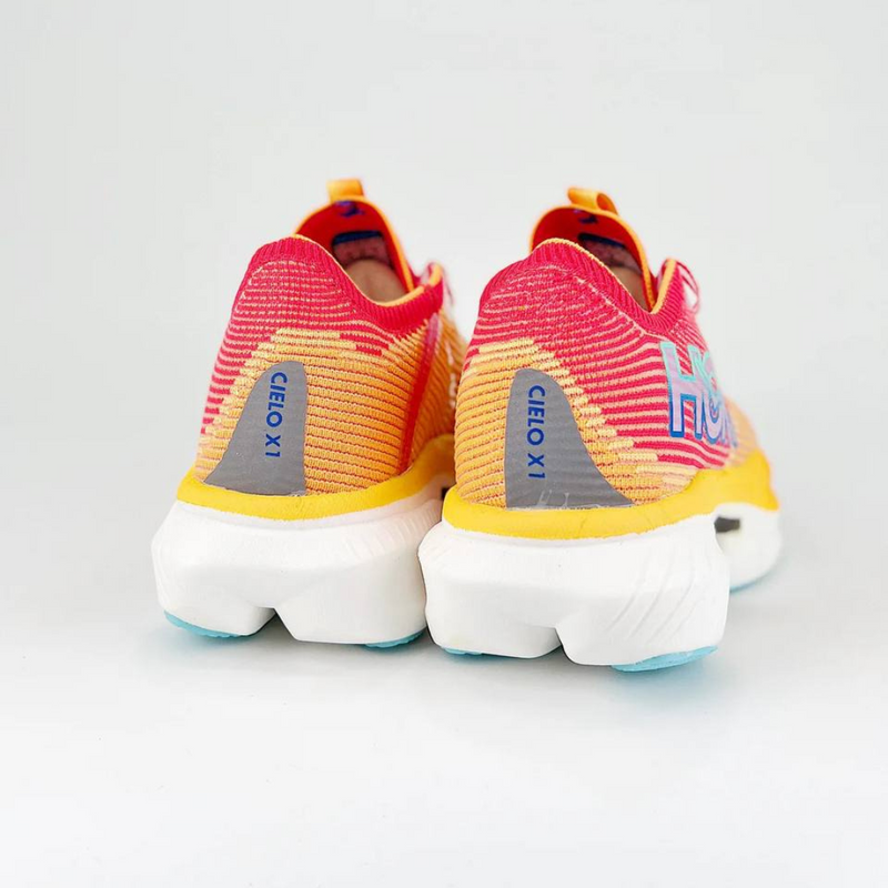 Hoka Cielo X1 Unissex - Cerise/Solar Flare
