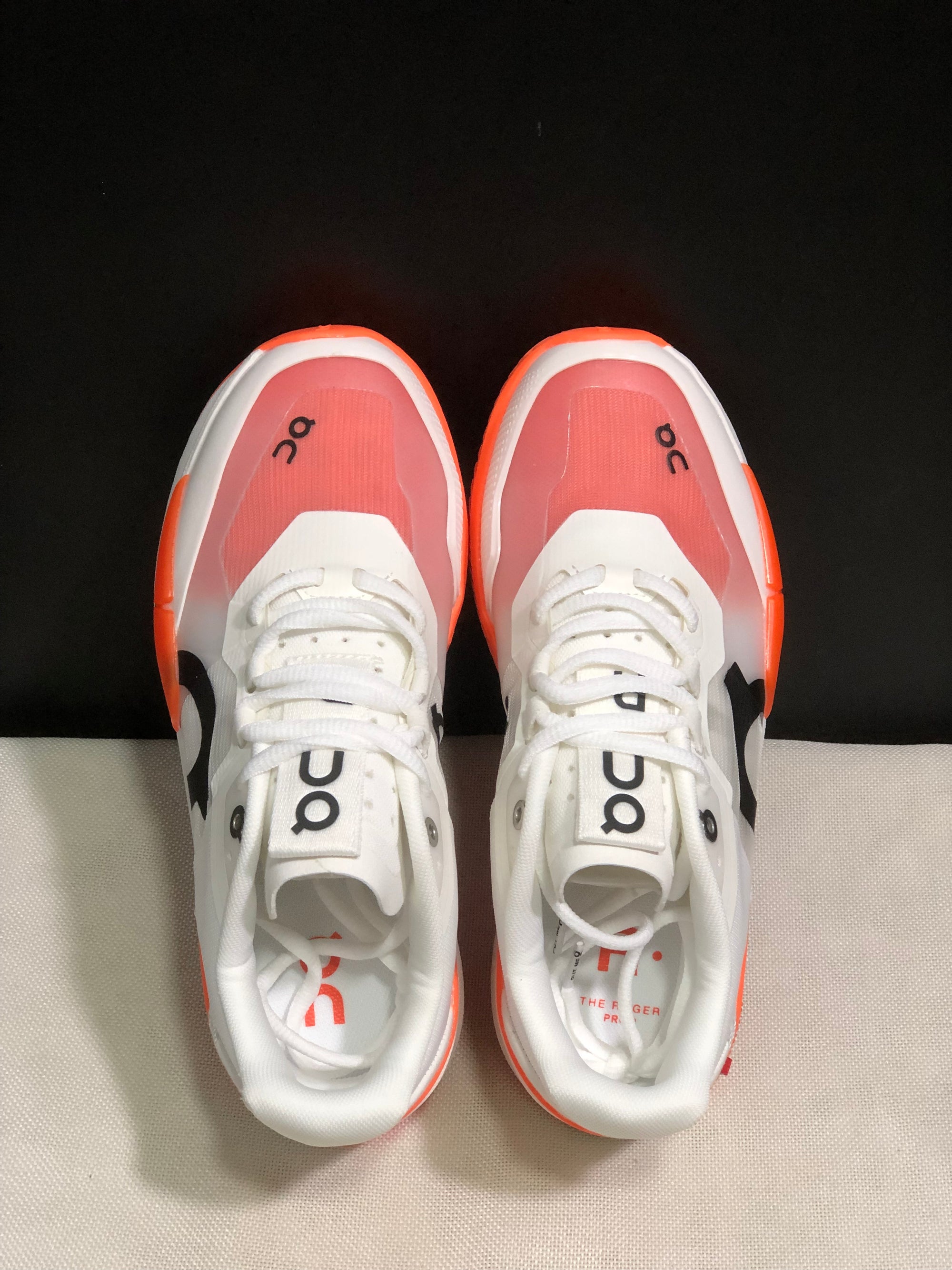 ON THE ROGER PRO 2 WHITE FLAME