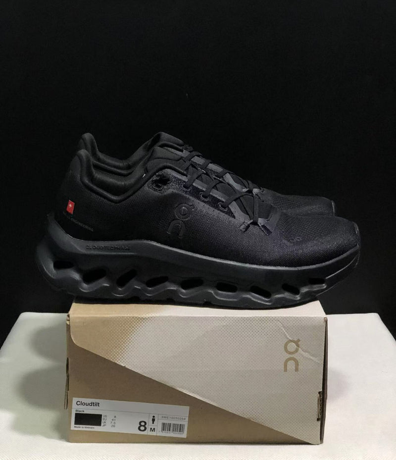 On Cloudtilt "All Black”