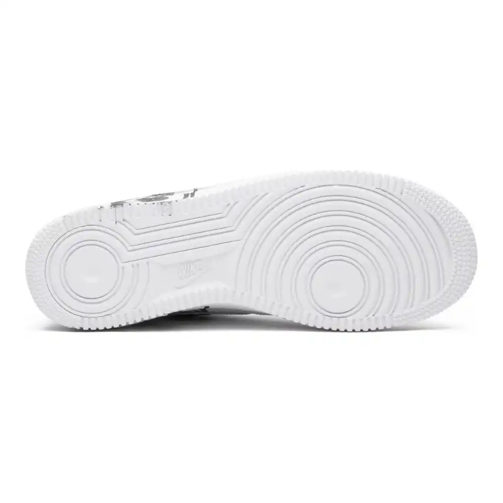 Comme des Garçons x Supreme x Nike Air Force 1 Low Eyes