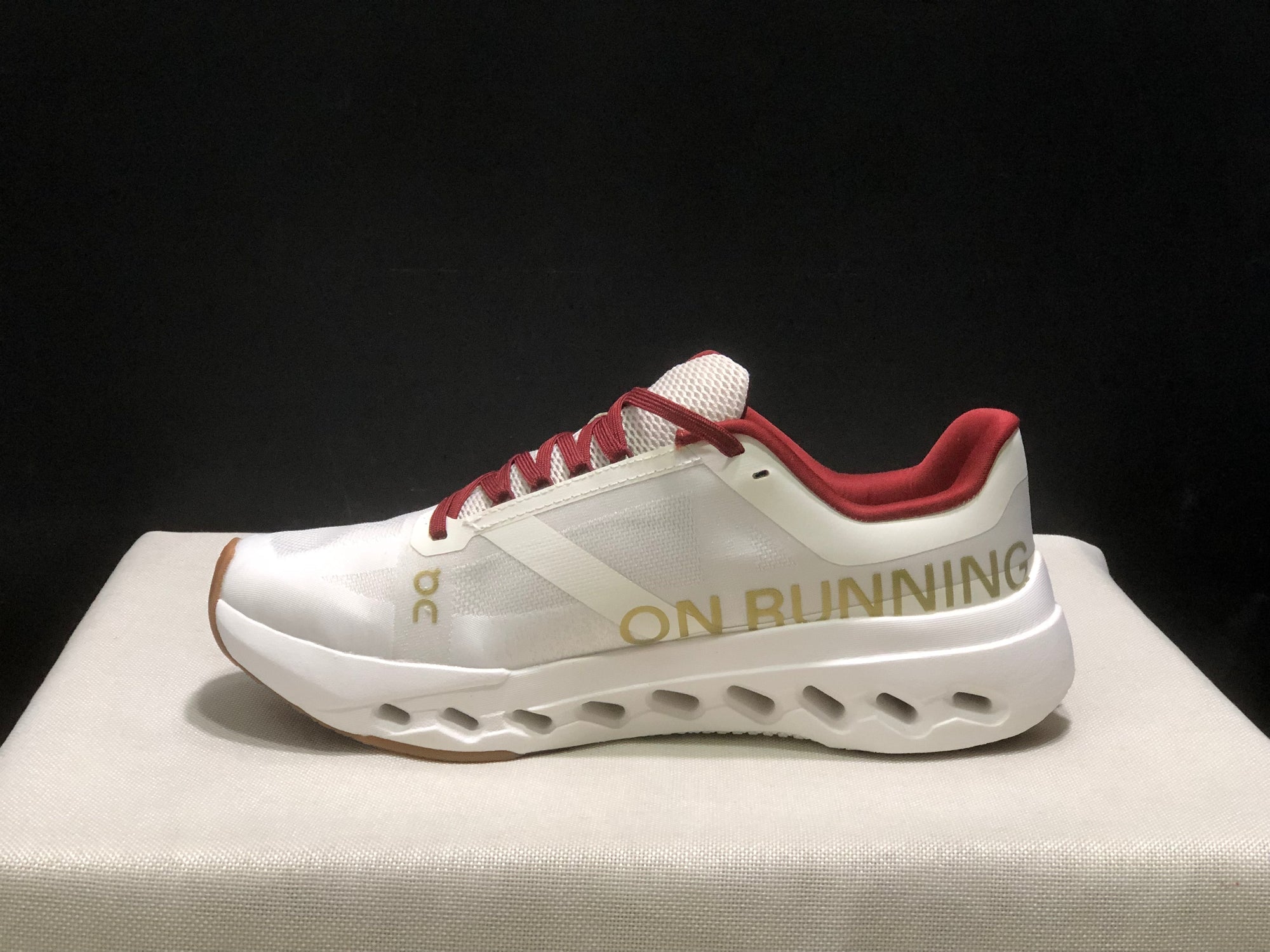 On Cloudsurfer Next Pearl Ivory