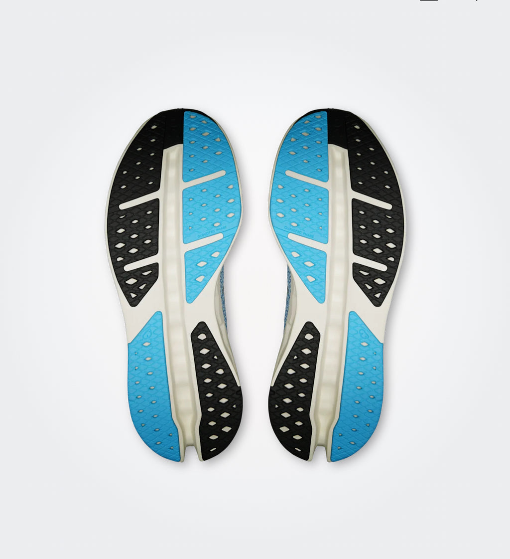 On Cloudsurfer Max “Dust | Ivory”