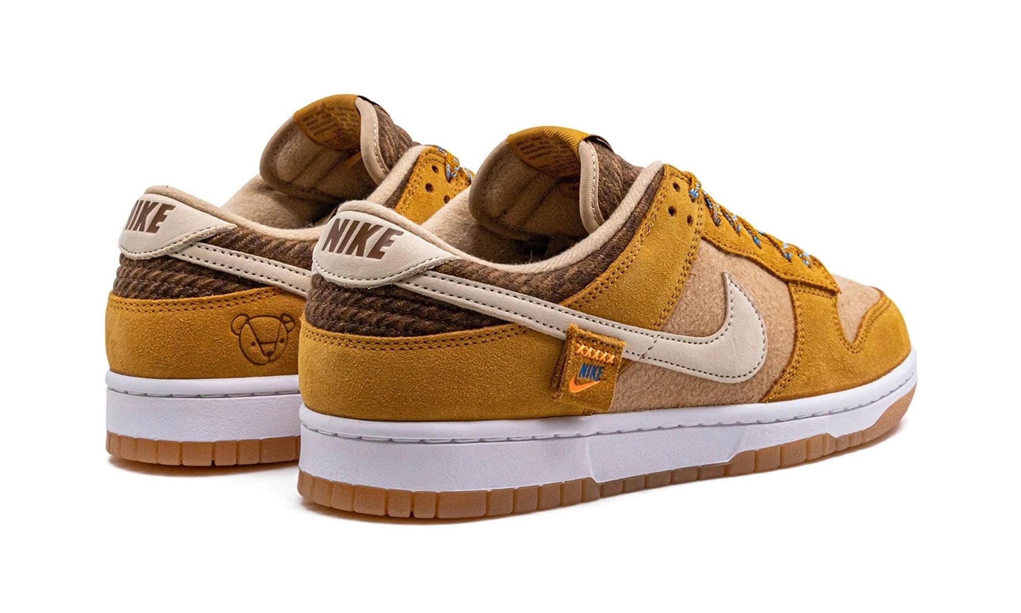 Dunk Low SE "Teddy Bear Praline"