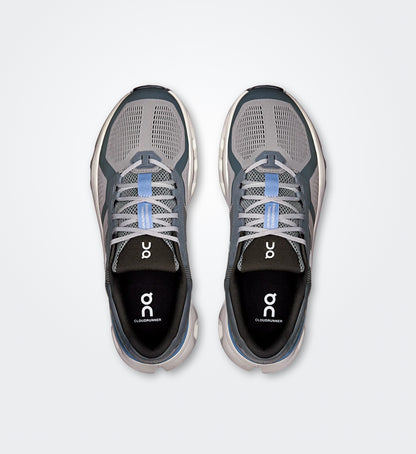 On Cloudrunner 2 | Alloy Chambray