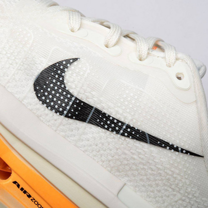 Nike Vomero Premium - Branco/Laranja       (Pronta Entrega)