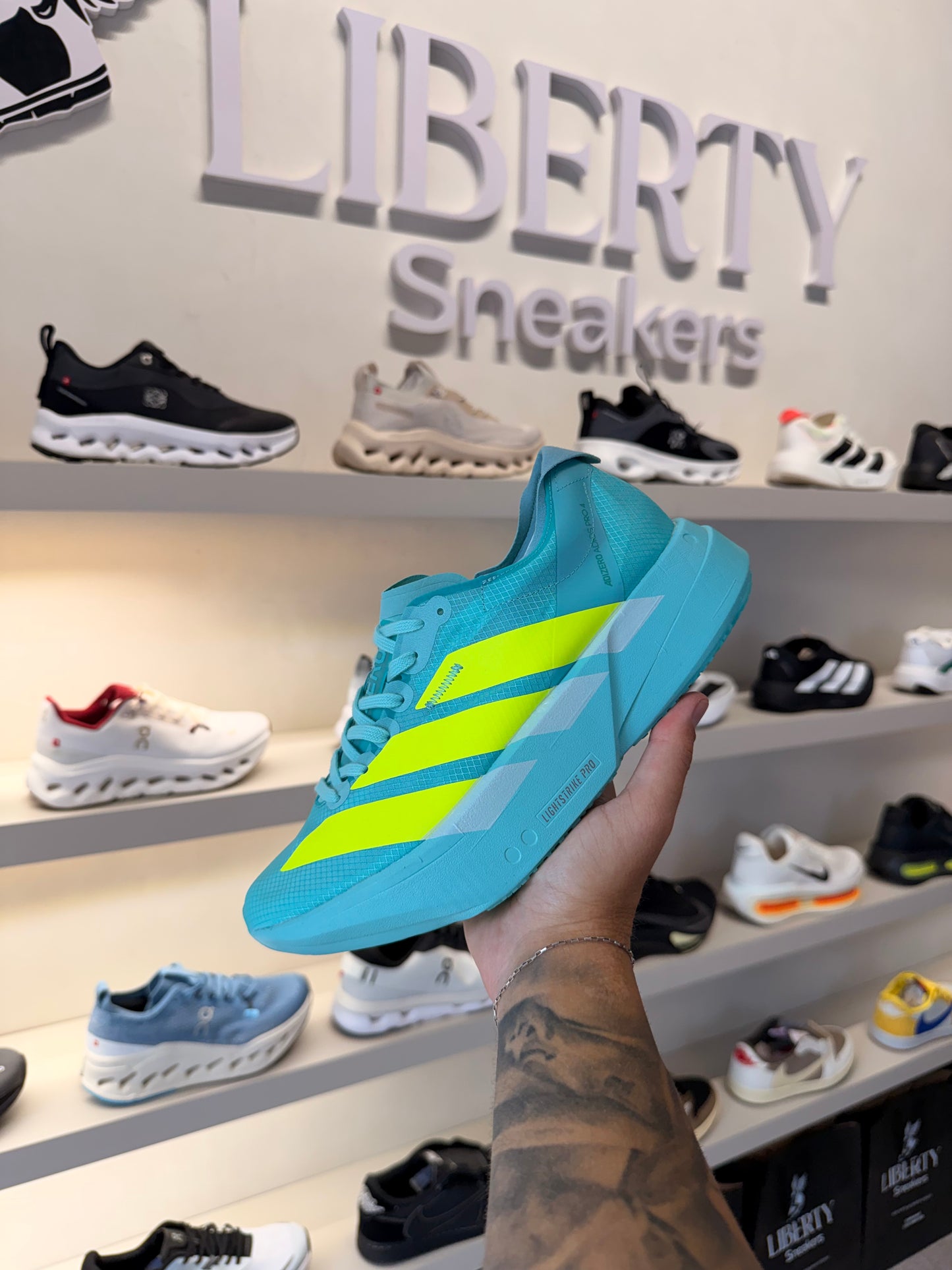 ADIZERO ADIOS PRO4 FLASH AQUA     (Pronta Entrega)