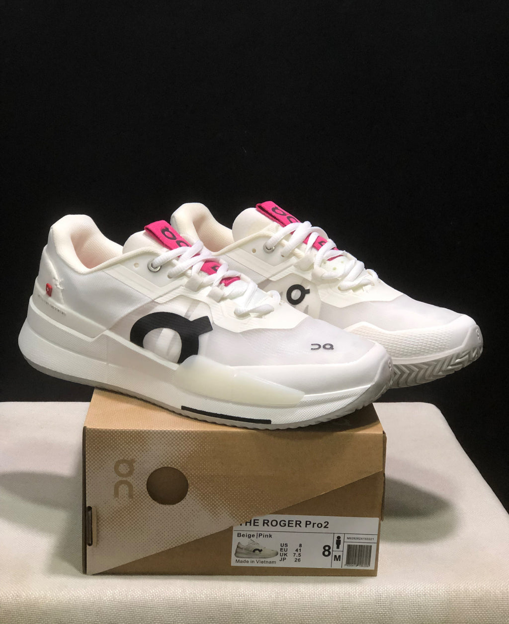 ON THE ROGER PRO 2 | WHITE detail PINK