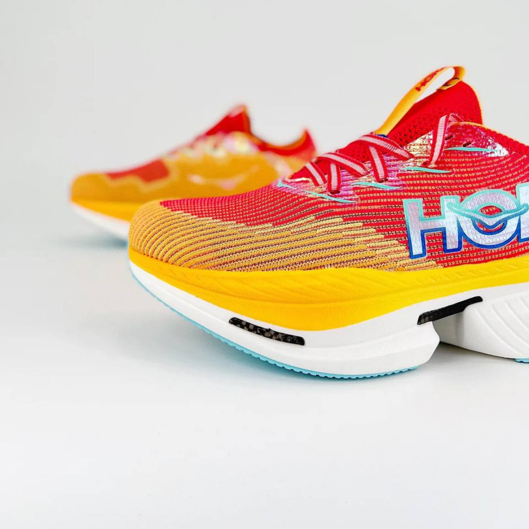 Hoka Cielo X1 Unissex - Cerise/Solar Flare