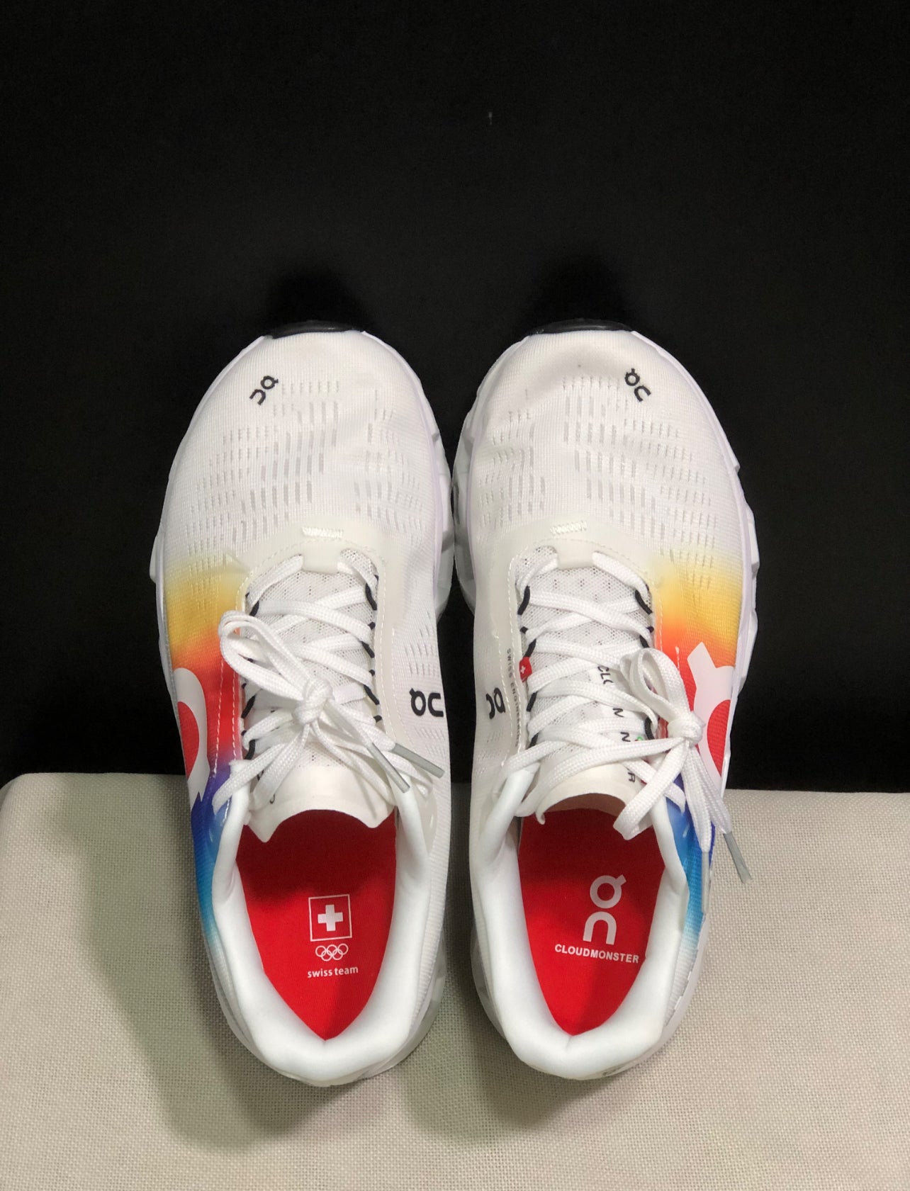 On Cloudmonster 2 “Swiss Olympic”