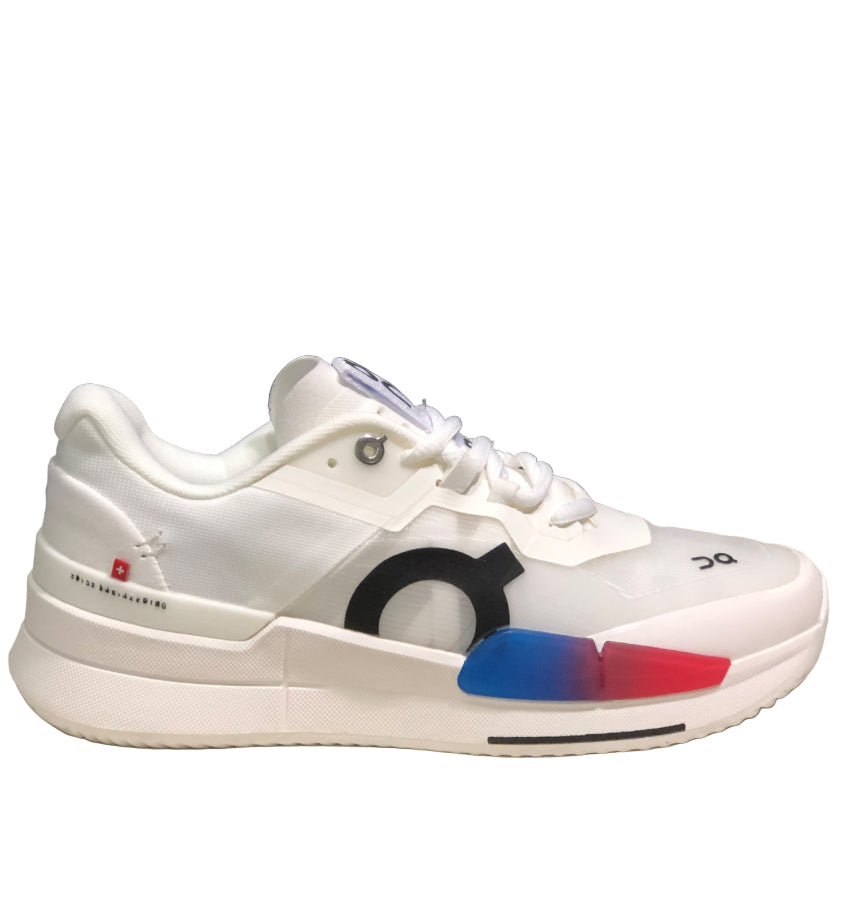 ON THE ROGER PRO 2 | WHITE SKY BLUE