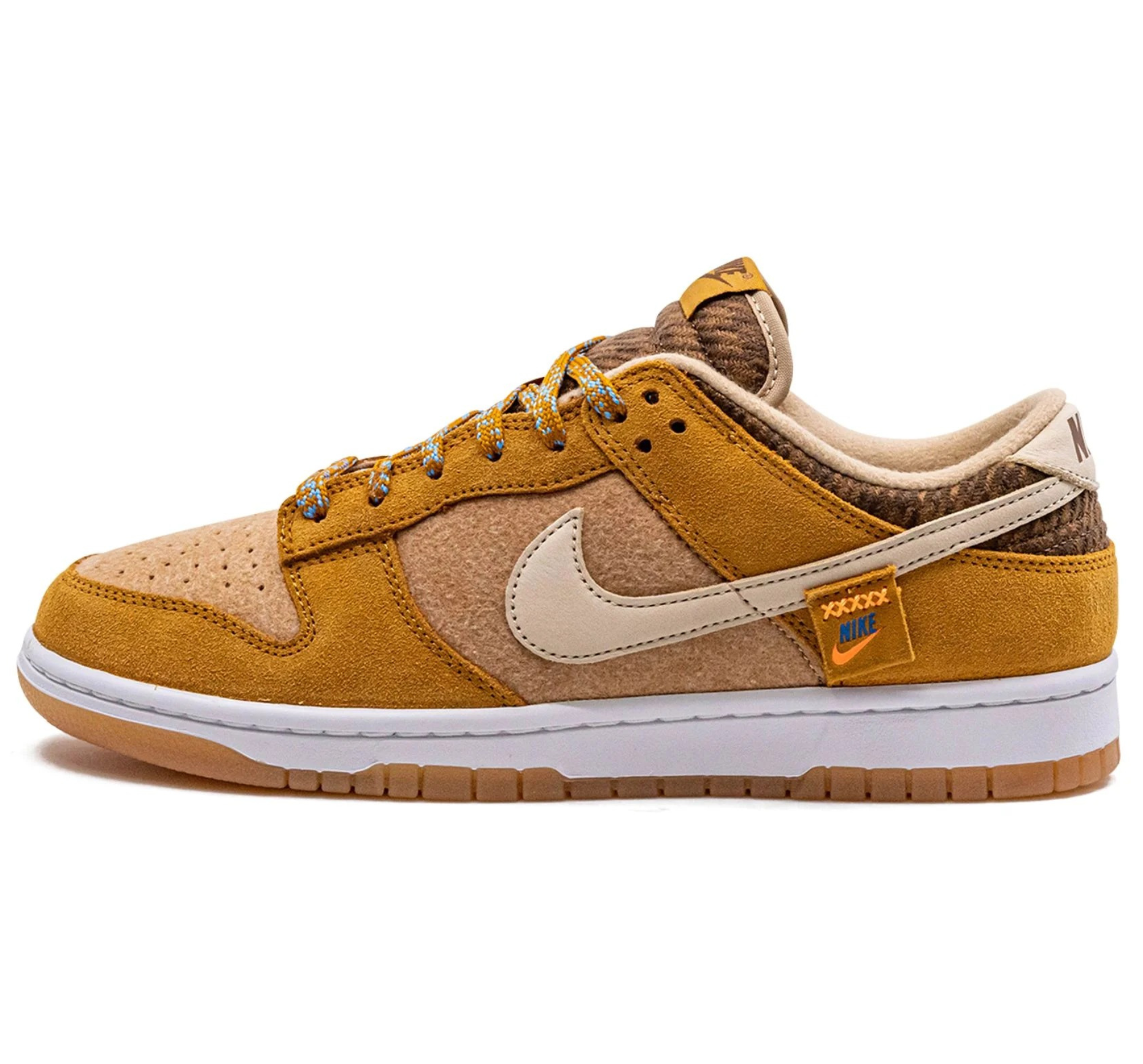 Dunk Low SE "Teddy Bear Praline"