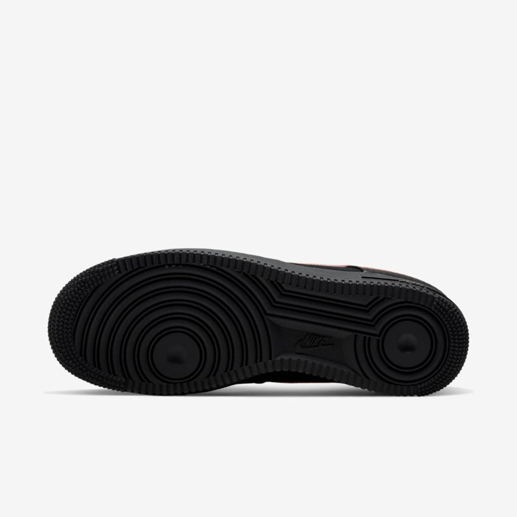 Nike Air Force 1 ’07, the b-ball OG