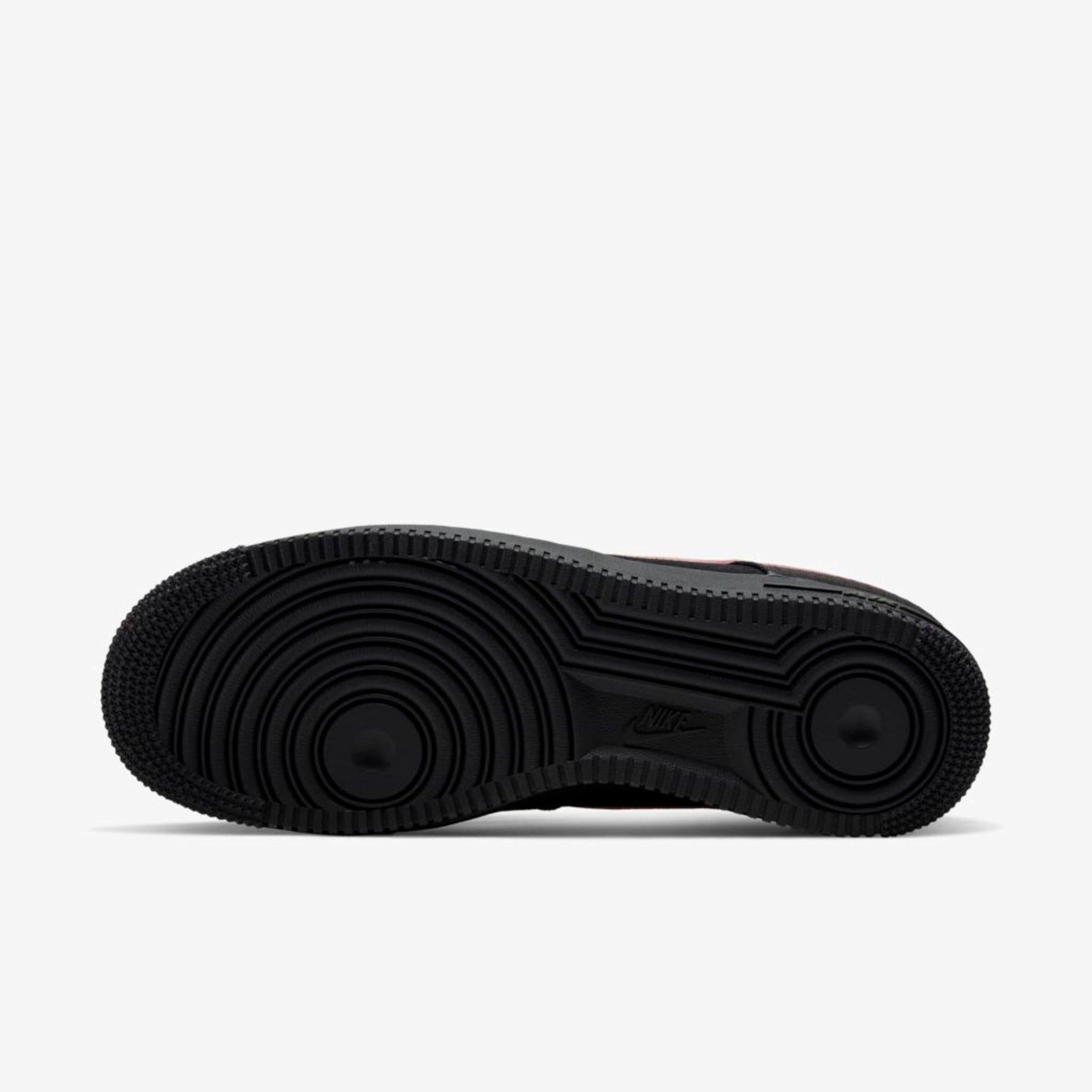 Nike Air Force 1 ’07, the b-ball OG