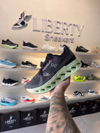 ON CLOUDECLIPSE ROCK/LIMA