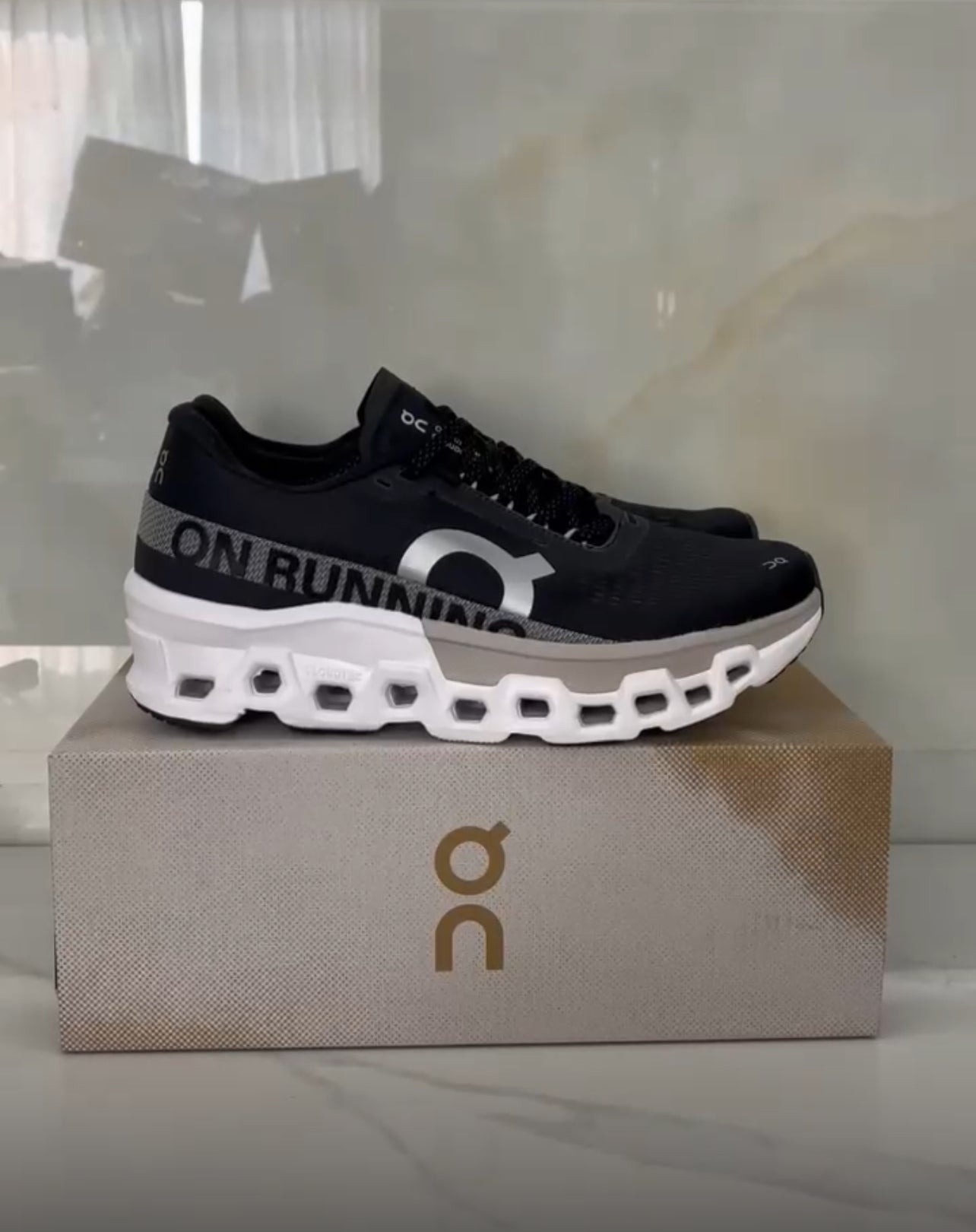 On Cloudmonster 2 “Black Frost”