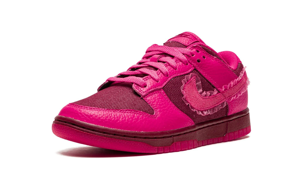 Dunk Low "Valentine’s Day"