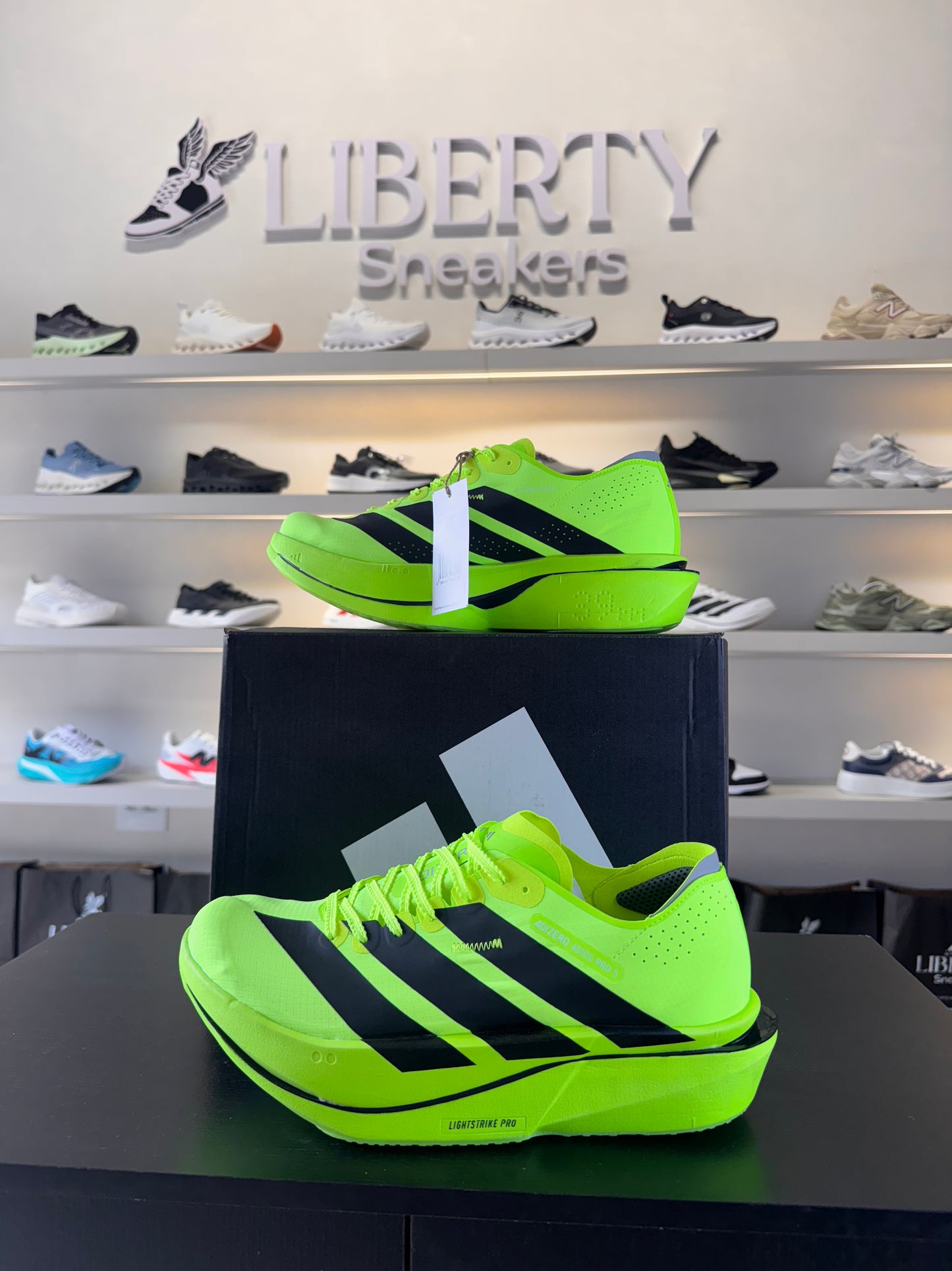 ADIZERO ADIOS PRO 5 - LUCID LEMON     (Pronta Entrega)
