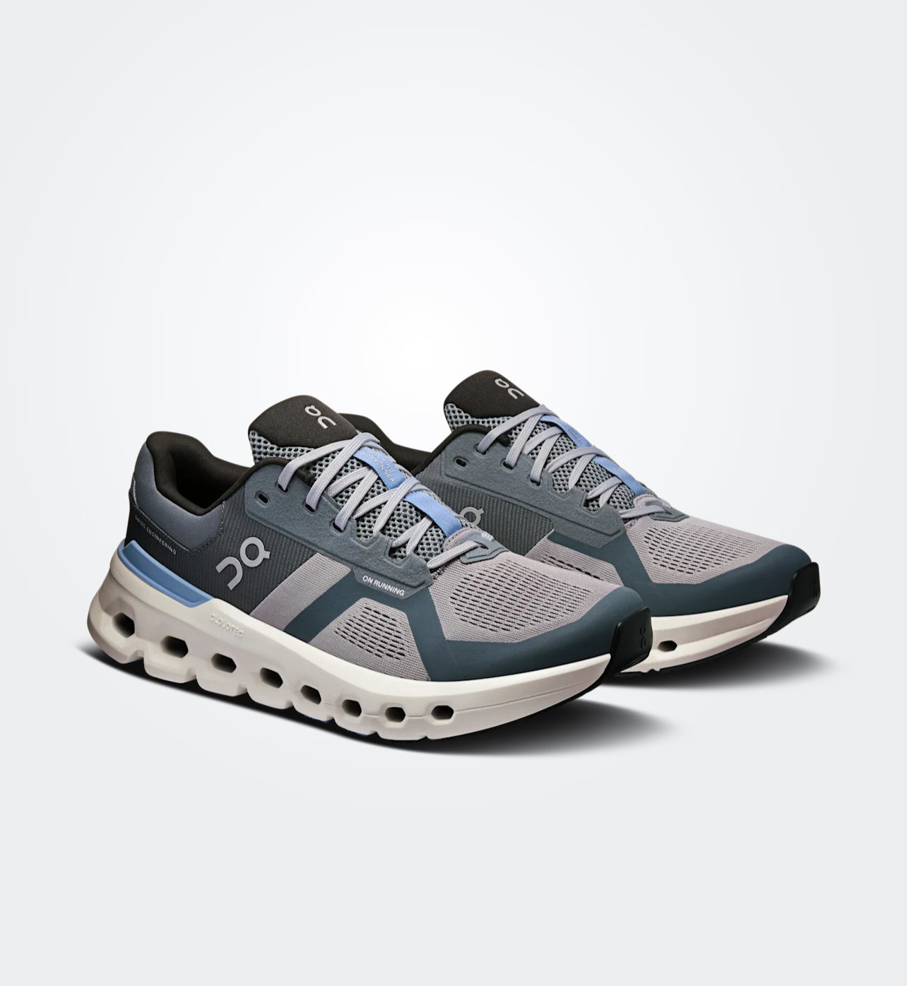 On Cloudrunner 2 | Alloy Chambray