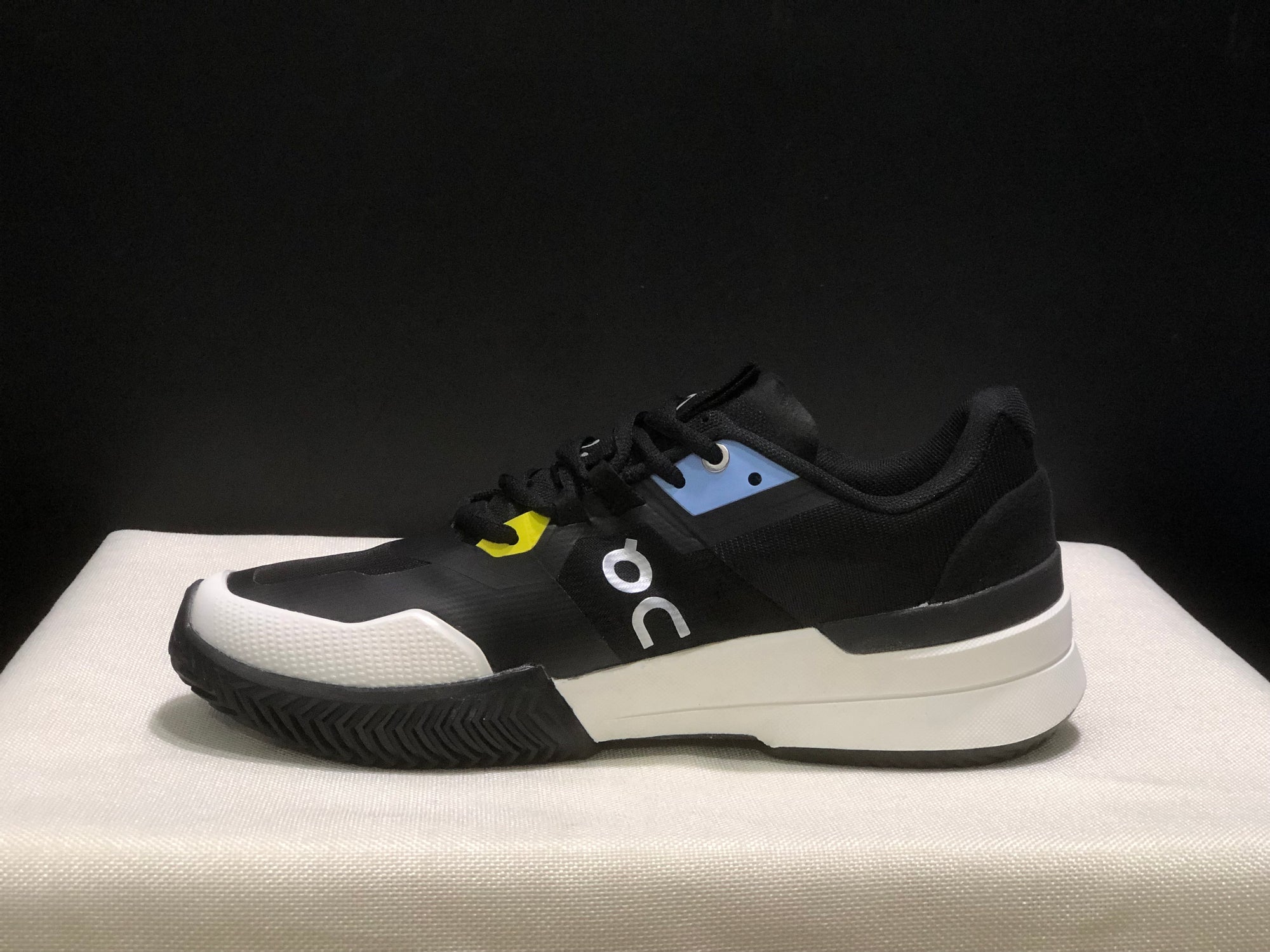 ON THE ROGER PRO 2 CLAY BLACK LIMON