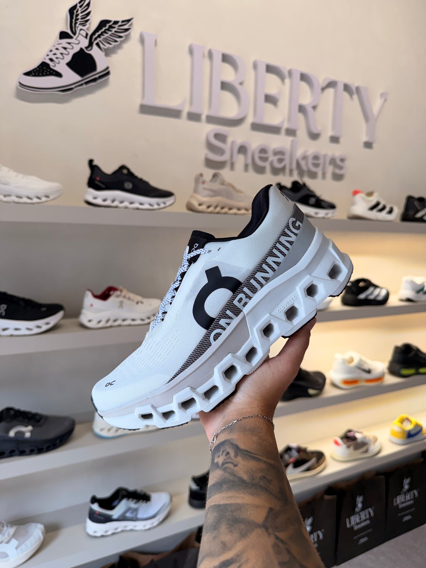 On Cloudmonster 2   White/ Frost      (Pronta Entrega)