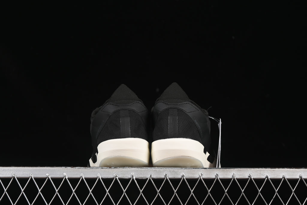 ADIZERO ADIOS 9 PRETO