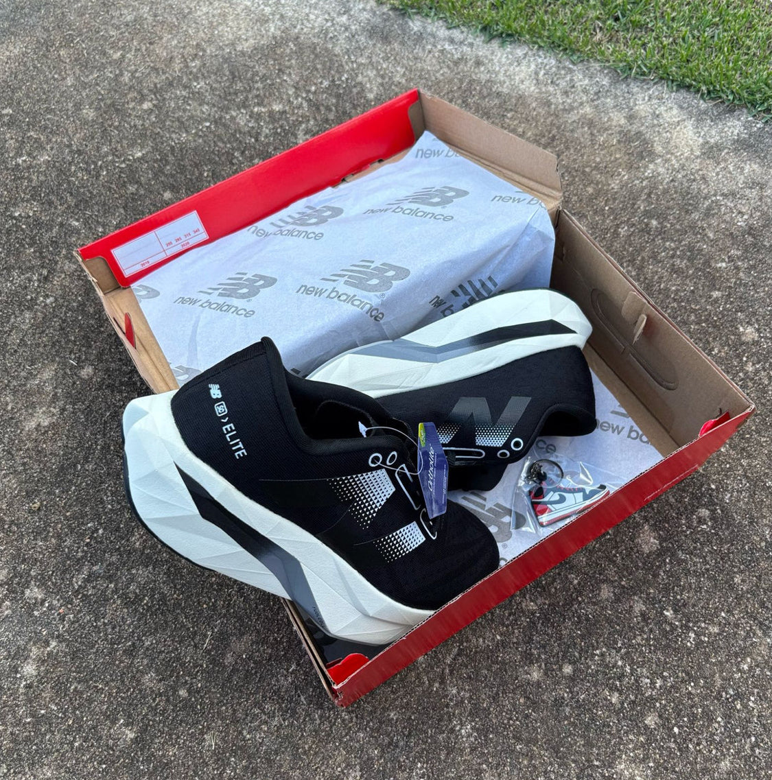 New Balance Fuelcell SC Elite V4 - Preto