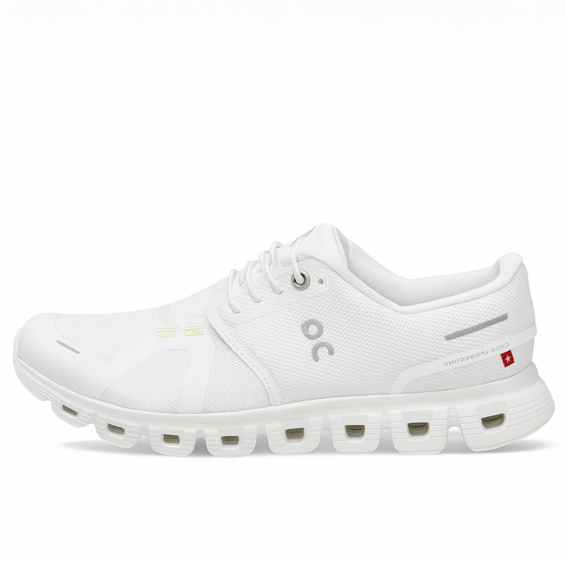 ON CLOUD 6 WHITE