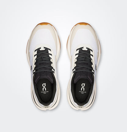 On Cloudpulse Pro  White | Black