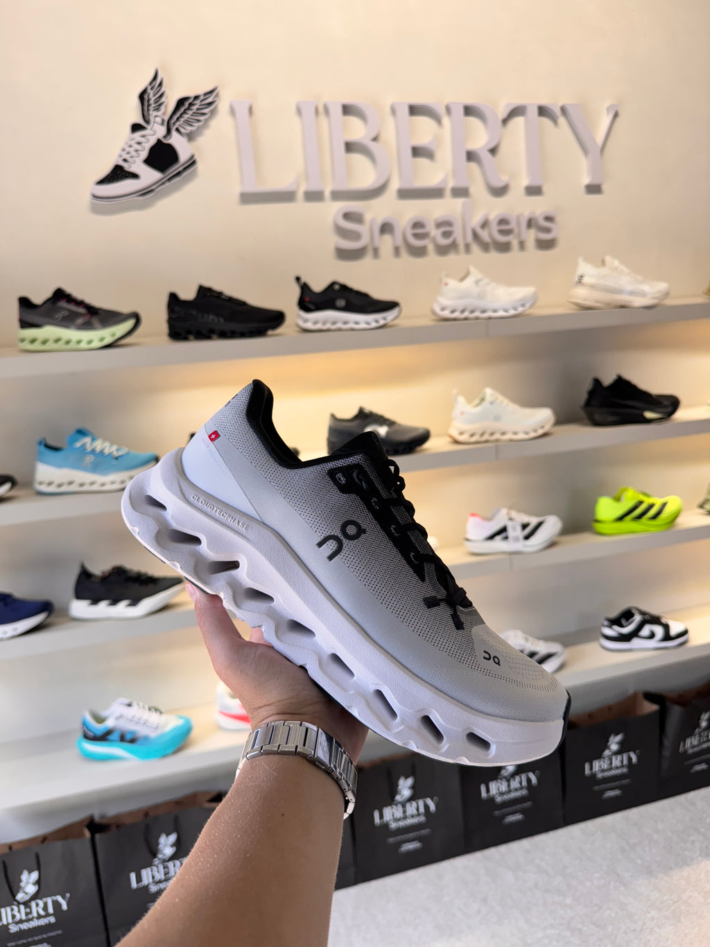 On Cloudtilt "Ivory"