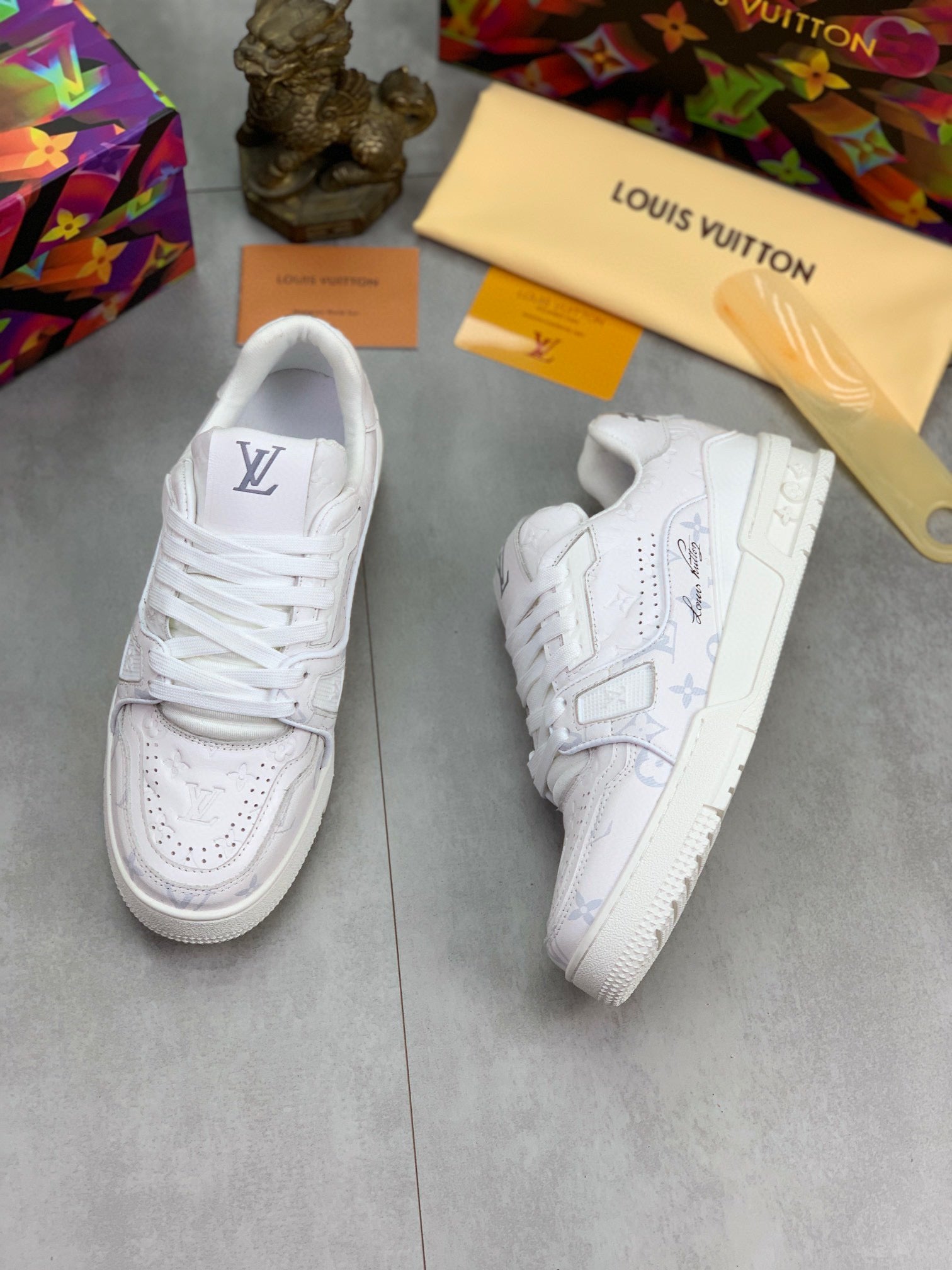 Louis Vuitton Trainer White