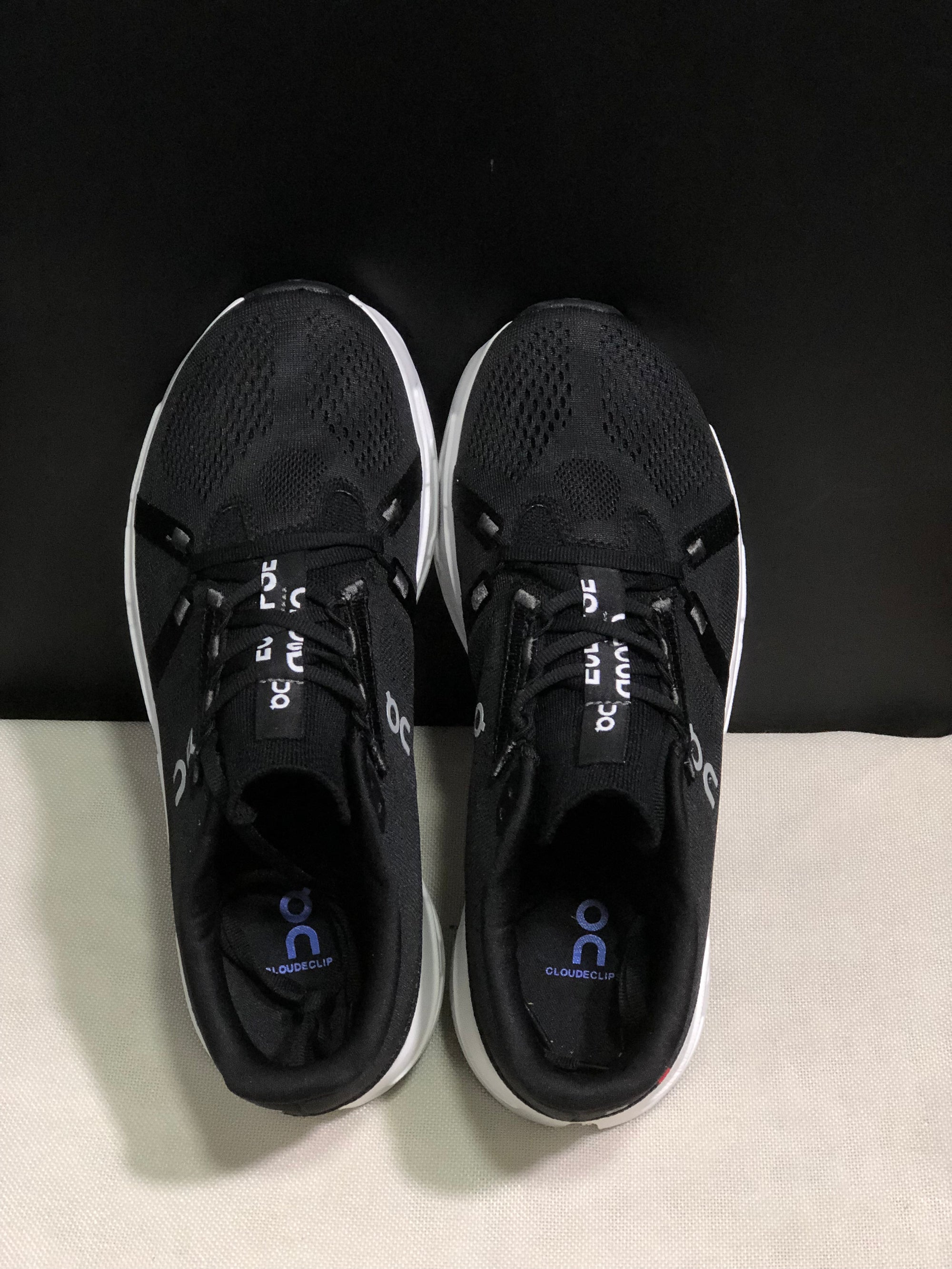 ON CLOUDECLIPSE BLACK