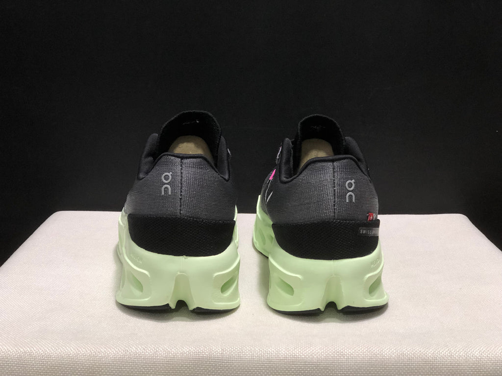 ON CLOUDECLIPSE ROCK/LIMA