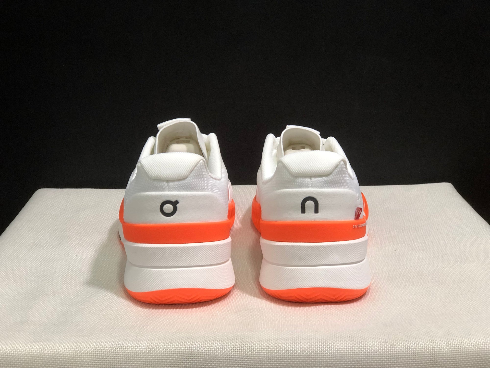 ON THE ROGER PRO 2 WHITE FLAME