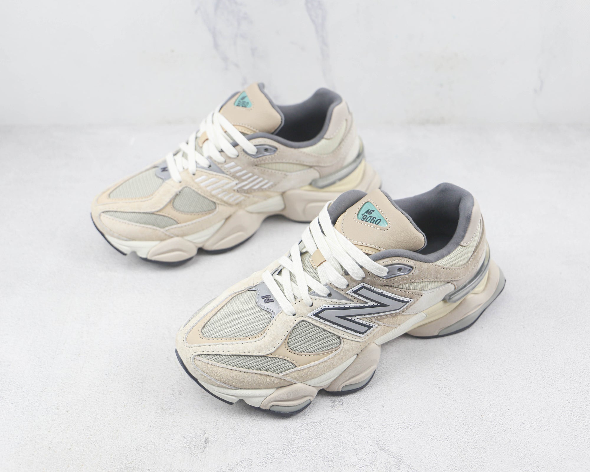New Balance 9060 Sea Salt Gray