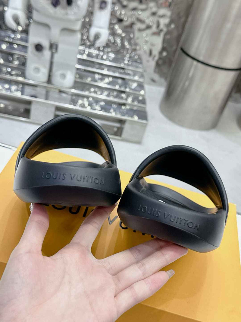 Chinelo Louis Vuitton Classic