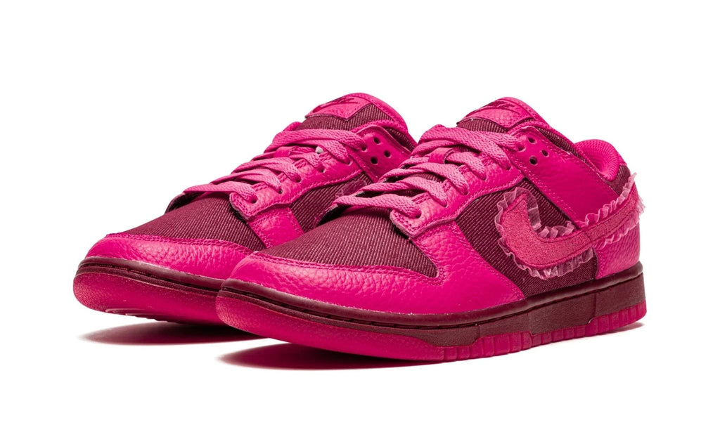 Dunk Low "Valentine’s Day"