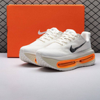 Nike Vomero Premium - Branco/Laranja