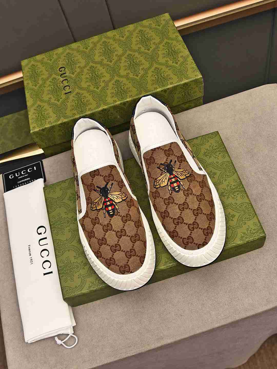 Sneaker Gucci Slip On