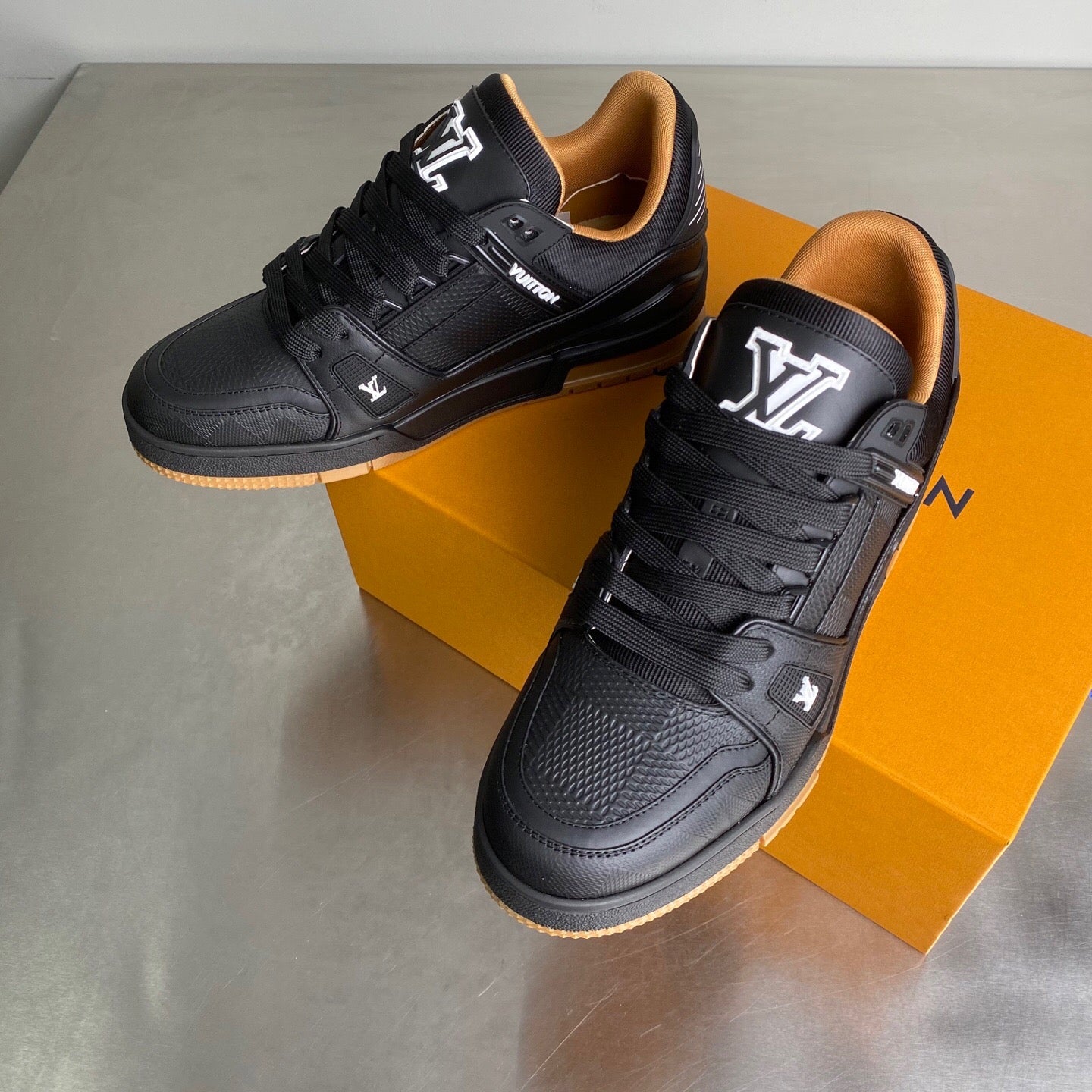 Louis Vuitton Trainer Preto
