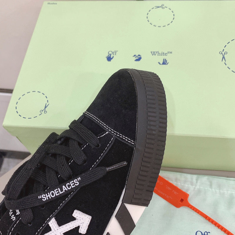 Off-White Vulcanized Black