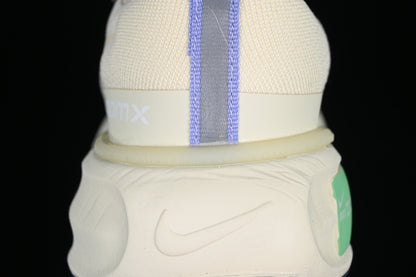 Nike ZoomX Invincible Off White